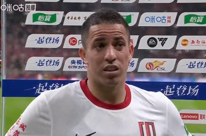 德比战场瞬息万变;罗慕洛感慨专注流失酿苦果;蓉城遗憾错失三分。 体育新闻 德比战场瞬息万变;罗慕洛感慨专注流失酿苦果;蓉城遗憾错失三分。 体育新闻