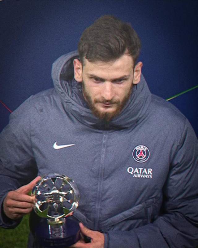  欧冠赛场惊变：巴黎圣日耳曼客场大捷背后的战术逻辑 体育新闻 欧冠赛场惊变：巴黎圣日耳曼客场大捷背后的战术逻辑 体育新闻