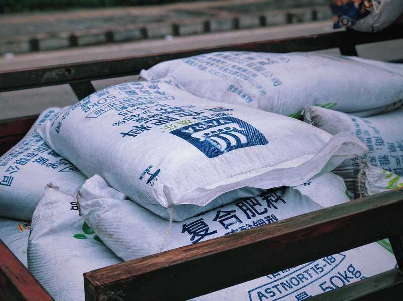 农业资源调控指南:化肥短缺下的系统性生存法则 情感心理