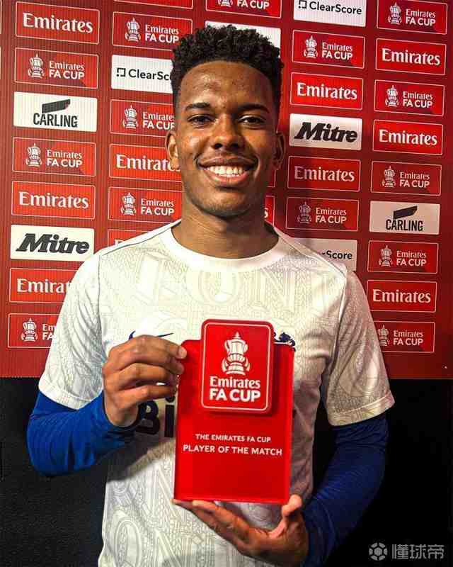 边锋技术解剖:埃斯特旺传射建功的战术密码与成长轨迹 体育新闻