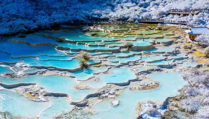 技术视角下的黄龙事件:钙化池生态脆弱性与景区管理悖论深度剖析 新闻