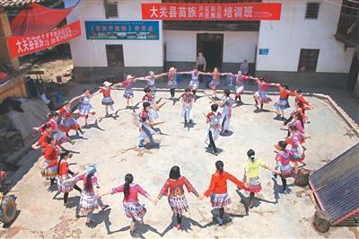  【技术解密】一片铜簧的修炼之路：大关芦笙匠人六代传承的工艺基因 文化旅游