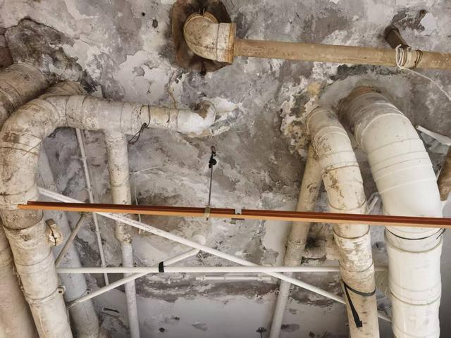  二手房交易欺诈认定与责任边界：基于排污管道渗漏纠纷案的技术解构 房产家居