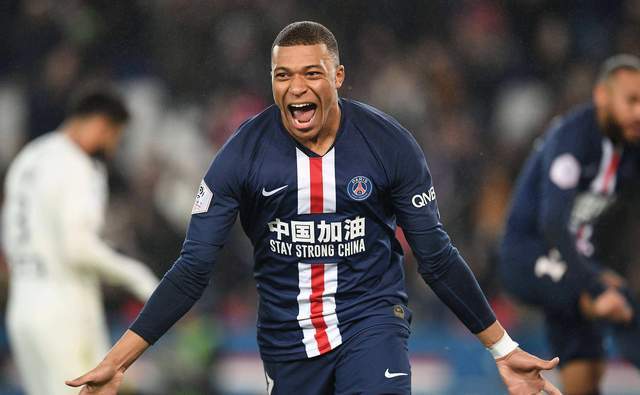 【数据深挖】姆巴佩欧冠效率全解析：10场14球的机械美学与纪录崩塌边缘 体育新闻